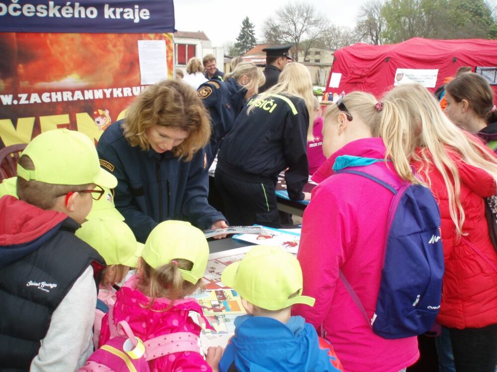 Nymburk - záchranné složky 3. 5. 2017