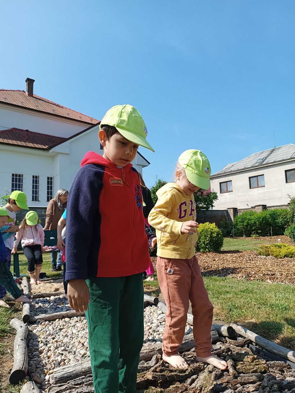 25. 5. Projektový den "Malý zahradník" v zahradě SOŠ a SOU Městec Králové
